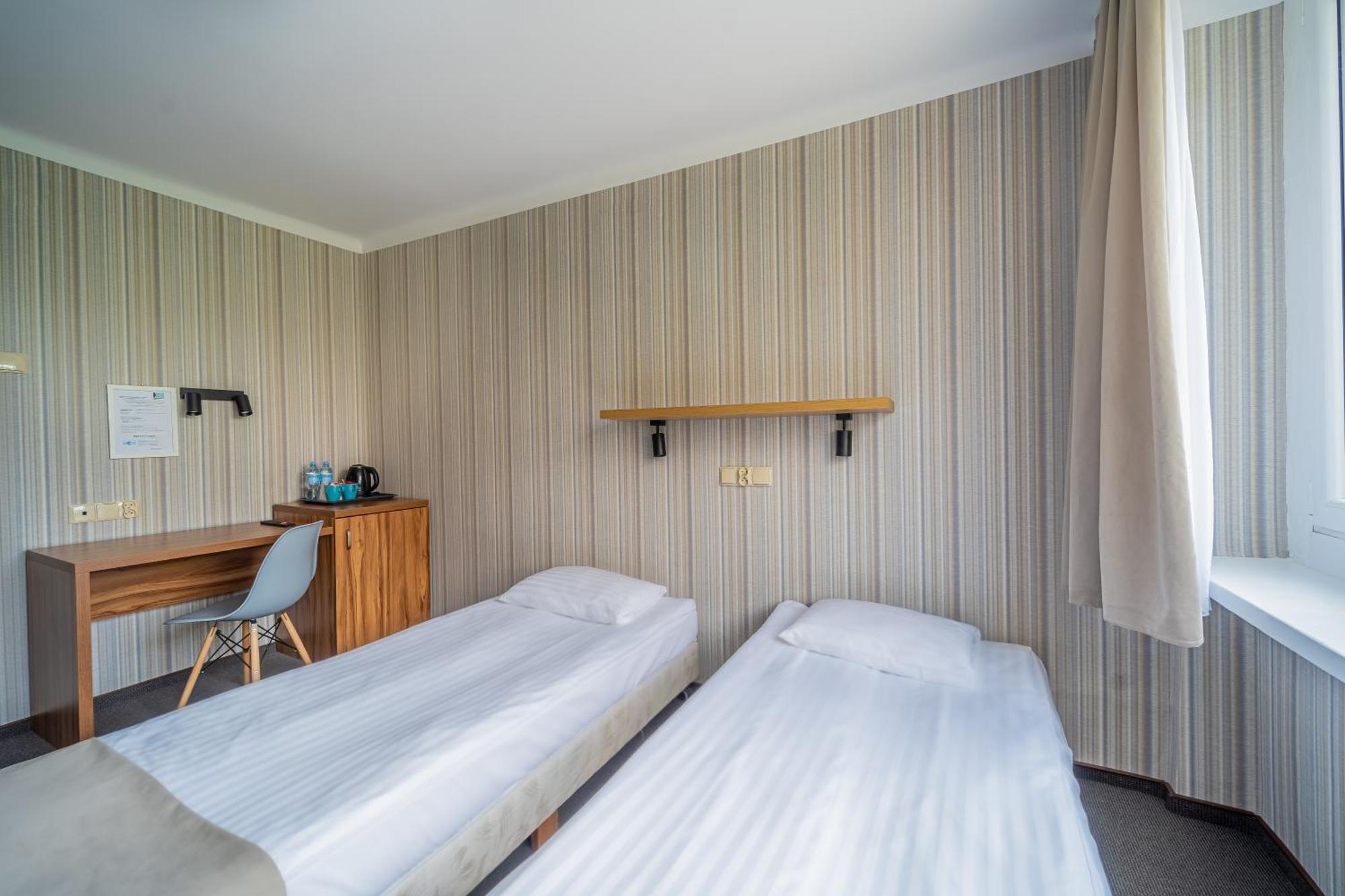Hotel Mazowiecki Lodz Exterior photo