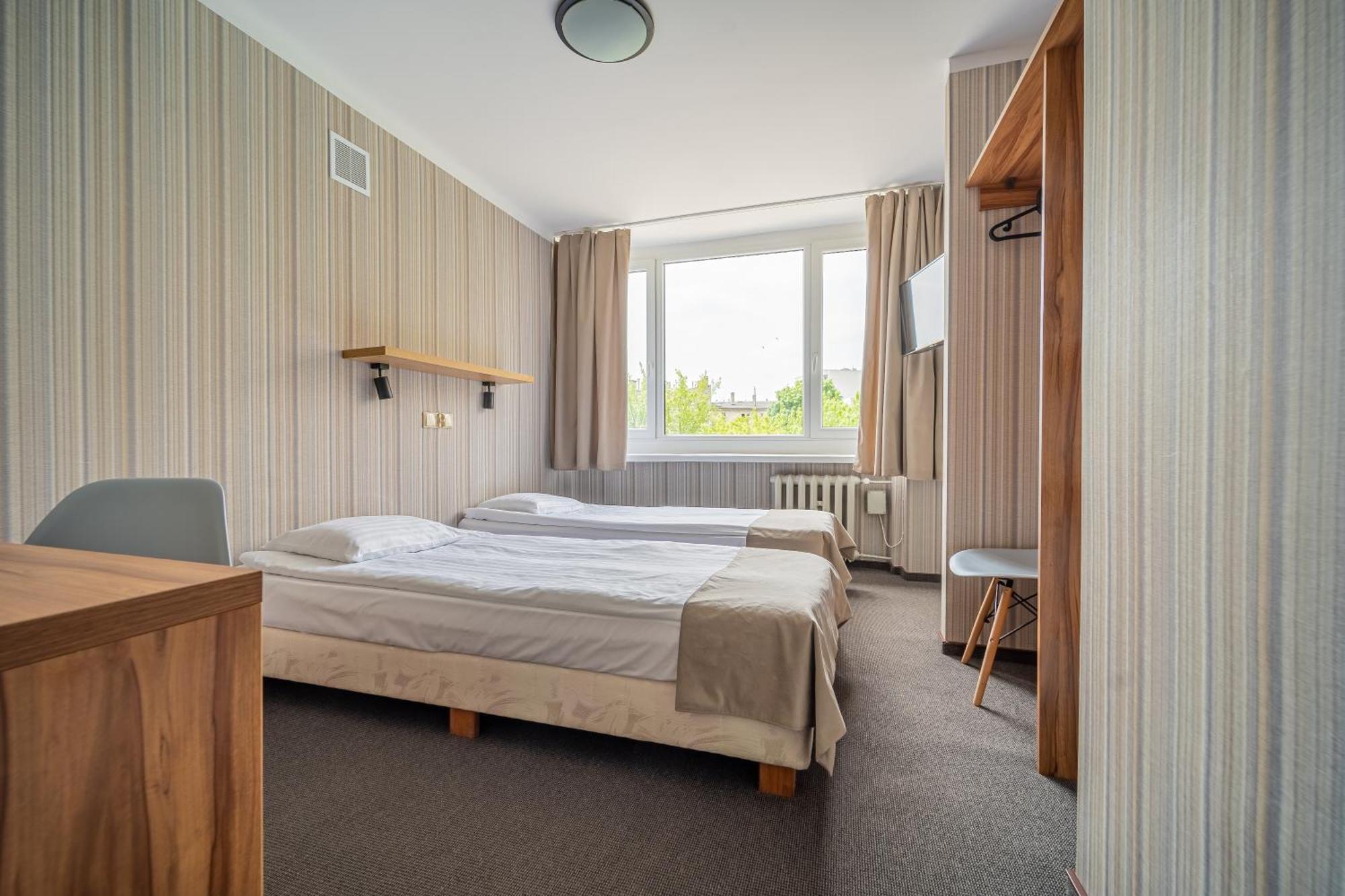 Hotel Mazowiecki Lodz Exterior photo